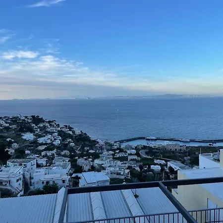 Con Vista * Capri